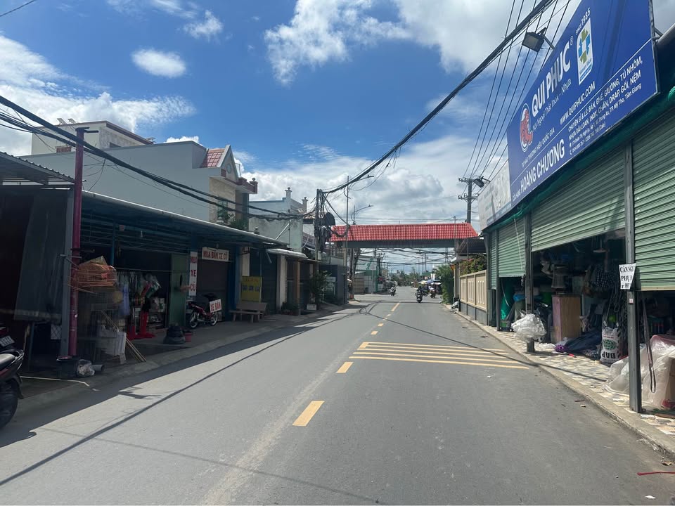 Nhà mặt tiền Đoàn Thị Nghiệp, Mỹ Tho 504m² - Sổ hồng chính chủ, giá 6 tỷ!