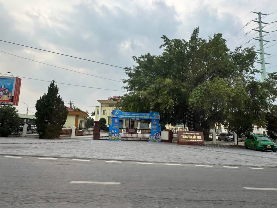 Nhà phố khu phố Thi trấn Rừng Thông, Đông Sơn 92m² giá 3.7 tỷ - Cơ hội đầu tư sinh lời!