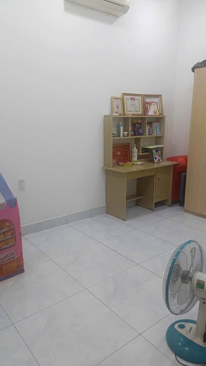 Nhà đẹp 1 trệt 2 lầu đường Nguyễn Duy Trinh, Thủ Đức 84m² giá 6.15 tỷ - Dọn vào ở ngay!