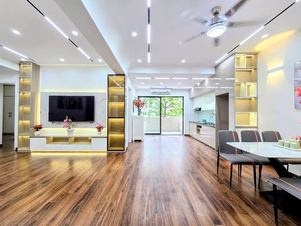 Căn hộ KĐT Việt Hưng Long Biên 110m² giá thỏa thuận - Không gian sống lý tưởng đầy đủ tiện ích!