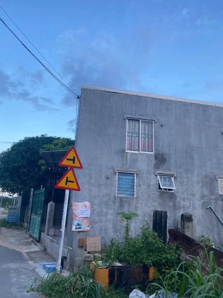 Nhà nguyên căn cho thuê tại hẻm 70 Trần Phú, 40m² chỉ 2 triệu/tháng - Không gian thoáng đãng!