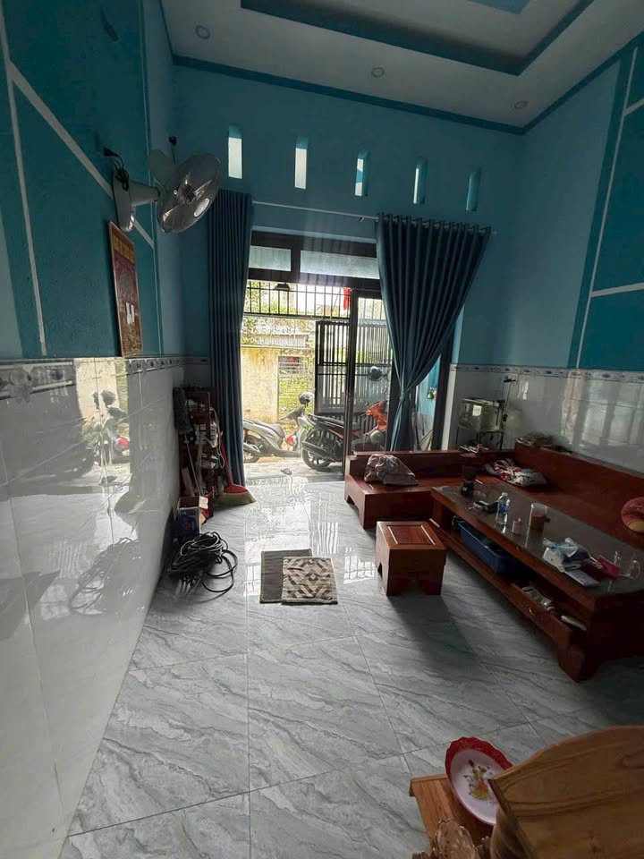 Nhà phố Tân Hiệp Dĩ An 48m² giá 1.15 tỷ - Cần bán gấp, thương lượng ngay!