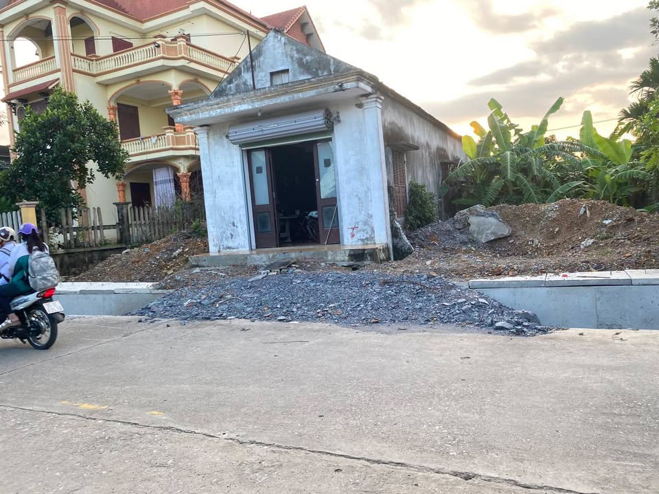 Đất nền Gia Lạc, Gia Viễn 199.5m² giá 6.95 tỷ - Mặt tiền rộng, kinh doanh thuận lợi!