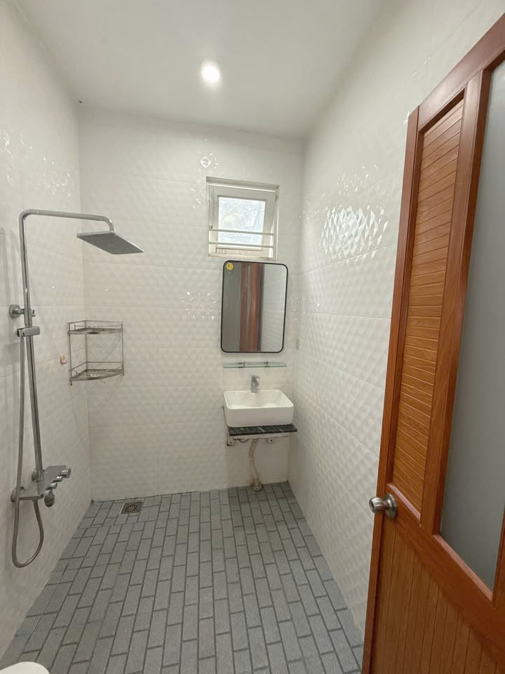 Nhà phố Long Thành Trung 204m² - Thiết kế hiện đại, chính chủ bán gấp!