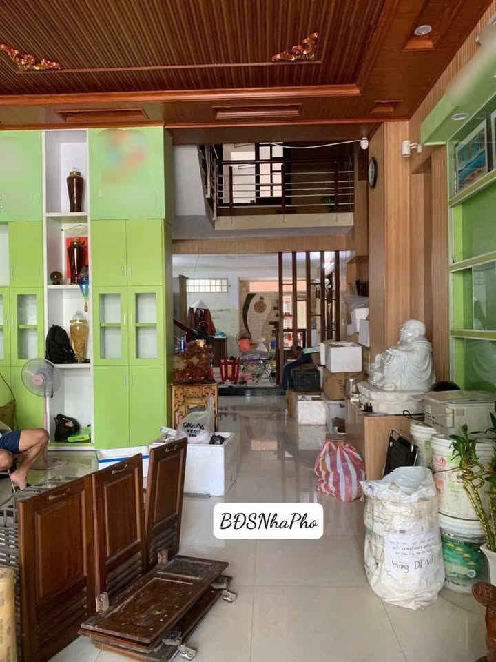 Cho thuê nhà 3 tầng đường Dương Đình Nghệ, Sơn Trà, Đà Nẵng 100m² giá 40 triệu - Vị trí kinh doanh đắc địa!