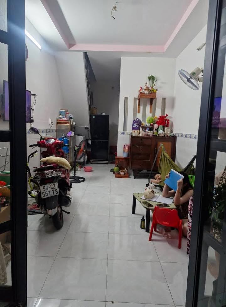 Nhà riêng ấp 4 Long Hậu 28m² giá 850 triệu - Sổ hồng chính chủ, công chứng ngay!
