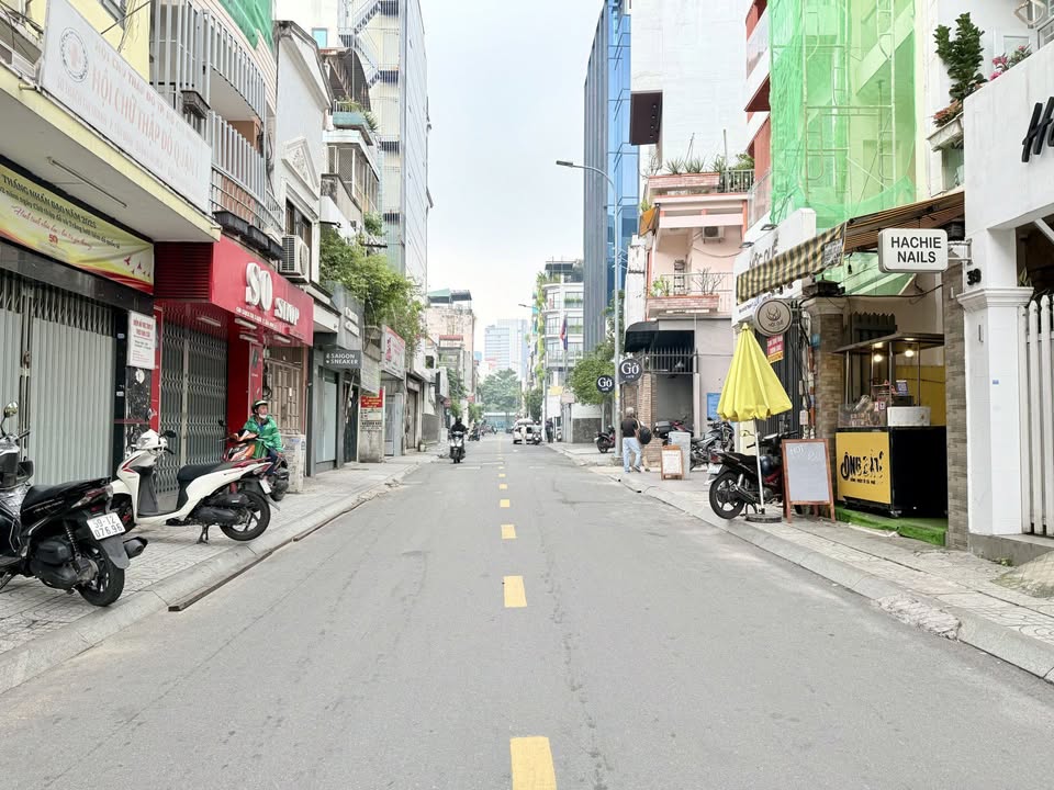 FrontHouse đường Thạch Thị Thanh Quận 1, 60m² giá 15.5-23 tỷ - Tiềm năng kinh doanh cao!