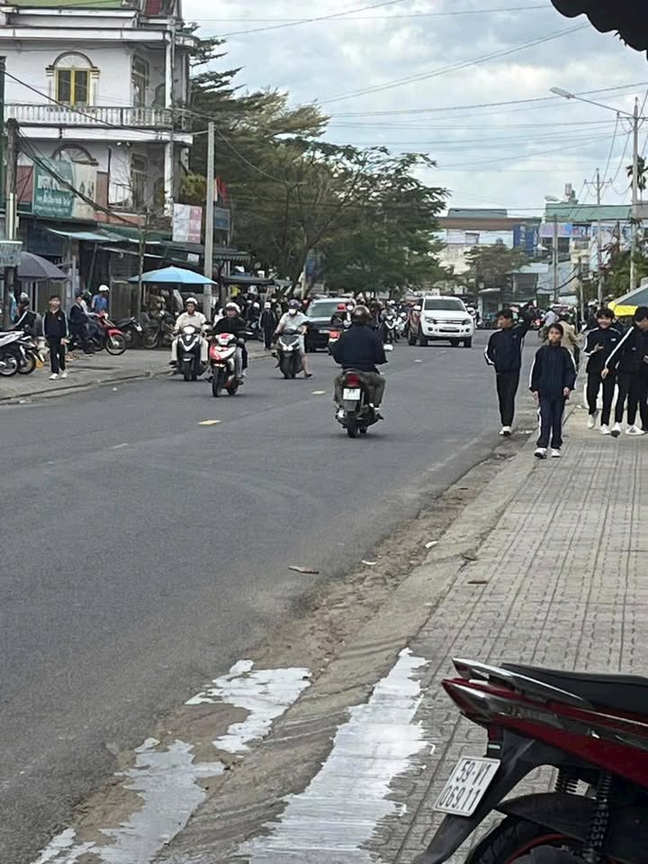 Nhà mặt tiền đường Nguyễn Văn Cừ, Bảo Lộc 225m² - Cơ hội đầu tư tuyệt vời!