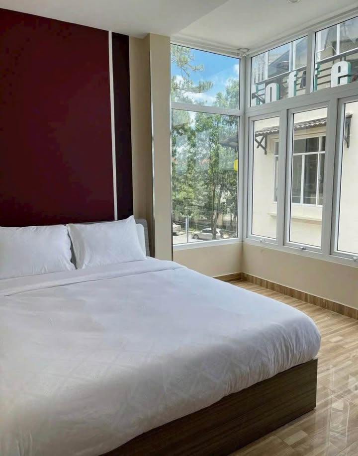 Khách sạn KQH Hoàng Văn Thụ Đà Lạt 72m² giá 11.5 tỷ - Cơ hội đầu tư hấp dẫn!