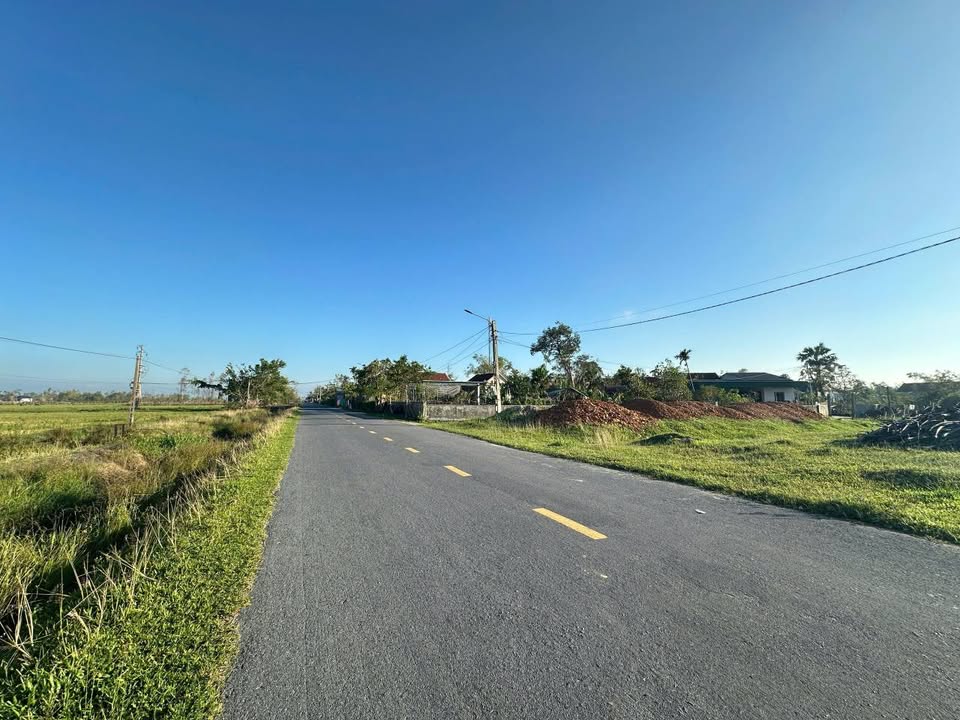 Đất thổ cư Thôn Trửa, Thạch Hà 201,6m² giá 2,3 tỷ - Giảm giá 500 triệu gấp!