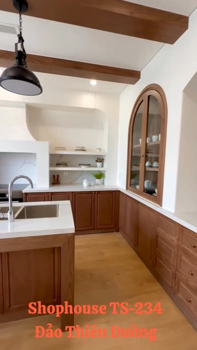 Shophouse Vinhomes Royal Island Hải Phòng 90,1m² giá 13.47 tỷ - Cơ hội đầu tư vàng không thể bỏ lỡ!