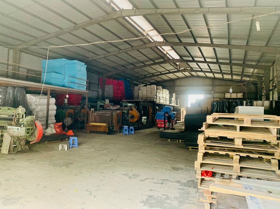 Kho xưởng cho thuê 450m² tại Tứ Hiệp, Thanh Trì - Diện tích lớn, giao thông thuận tiện!