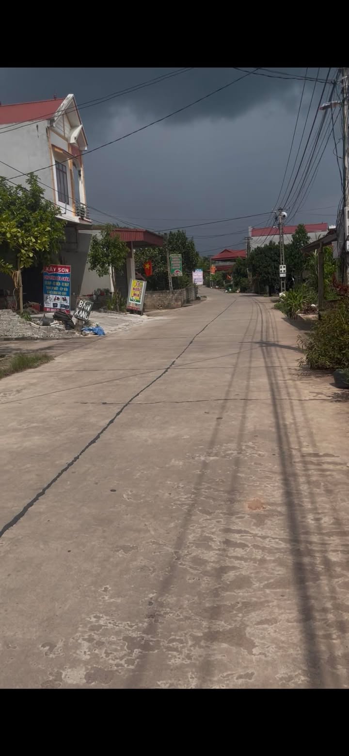 Lô đất 97m² trung tâm thôn Hà Long, xã Giáp Sơn - Giá chỉ 1 tỷ!