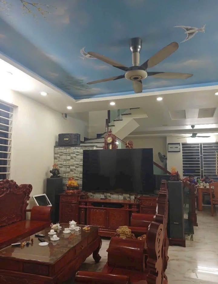 Nhà 2 tầng Hạ Long 78m² giá 2.6 tỷ - Vị trí đắc địa ngay trường Quang Trung!