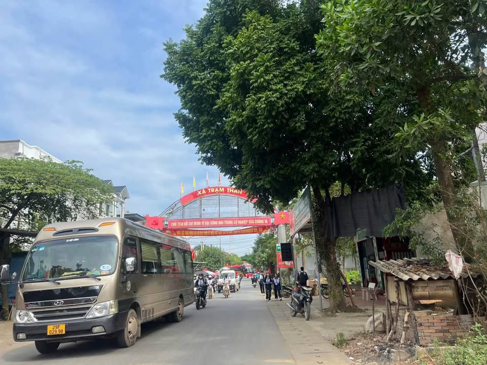 Đất nền liền thổ 200m² tại Trạm Thản, Phù Ninh chỉ 1.6 tỷ - Kinh doanh sầm uất!