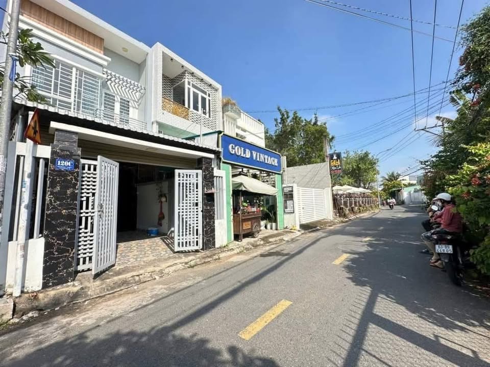 Nhà cho thuê mặt tiền Hoàng Việt, Mỹ Tho 75m² - Phù hợp làm văn phòng, Spa, Cafe!