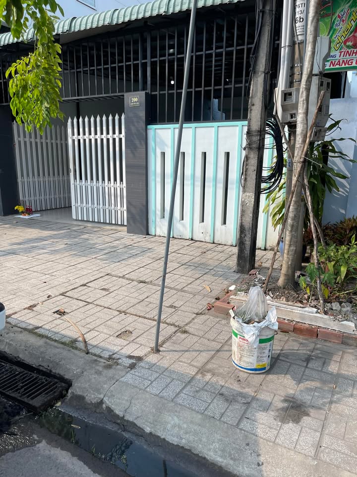 Bán nhà cấp 4 mặt tiền đường Châu Văn Liêm, Hòa Thành - Diện tích 198m², giá thỏa thuận!