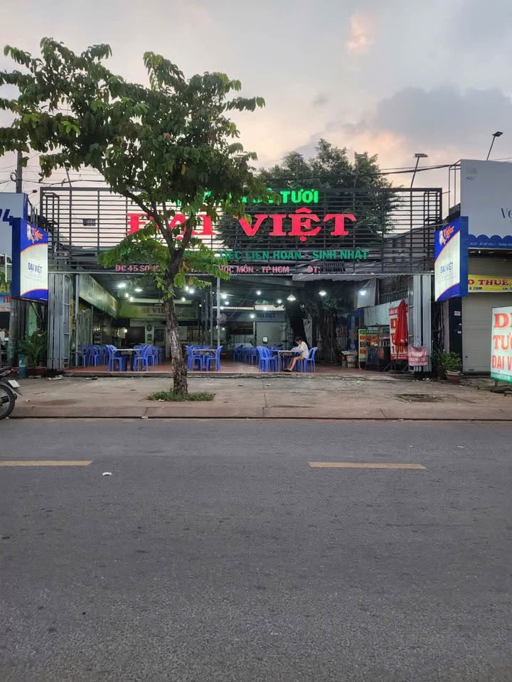 Đất mặt tiền đường Song Hành, Hóc Môn 200m² giá 18 tỷ - Khu vực kinh doanh sầm uất!