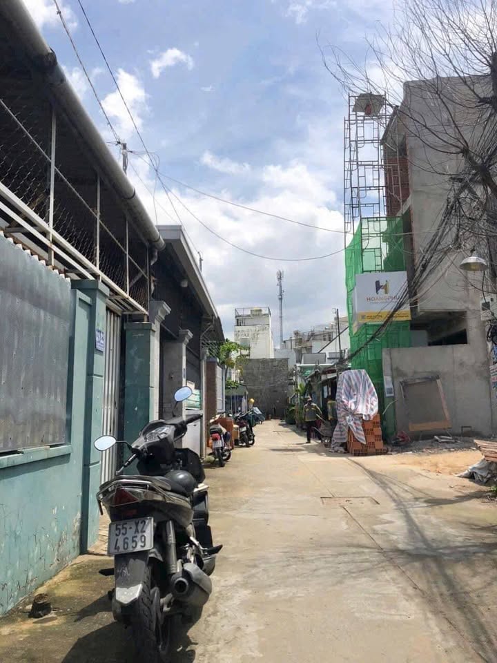 Đất nền Phước Long B, Thủ Đức 64m² giá 3.9 tỷ - Sổ hồng chính chủ!