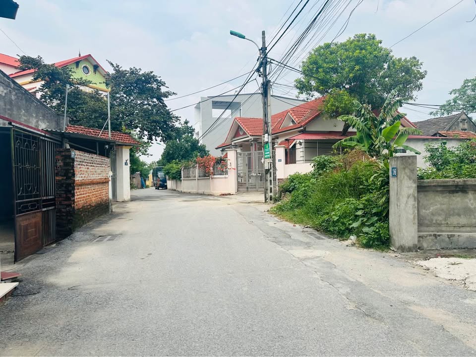 Đất nền Định Trung Vĩnh Yên 88m² giá 1.8 tỷ - Mặt tiền rộng, tiện ích đầy đủ!
