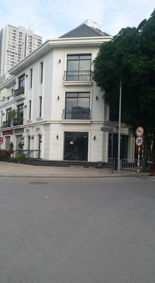 Cho thuê nhà mặt phố Vinhome Greenbay Mễ Trì 90m² - Vị trí đắc địa cho kinh doanh!