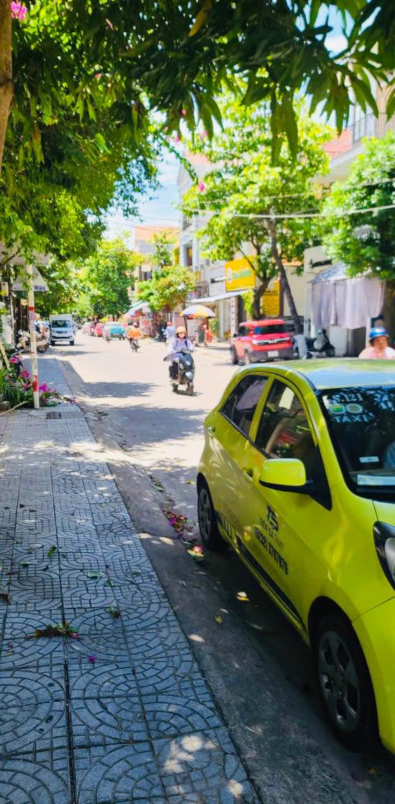 Nhà mặt tiền Hai Bà Trưng, Đồng Hới cho thuê - Thích hợp kinh doanh