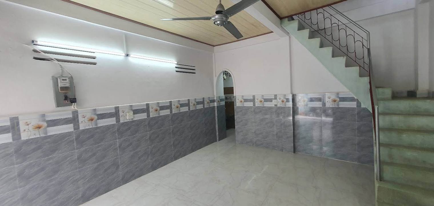 Nhà 1 trệt 1 lầu Hẻm 58 Nguyễn Thái Học, Cần Thơ - Giá 1 tỷ, tiện lợi ngay trung tâm!