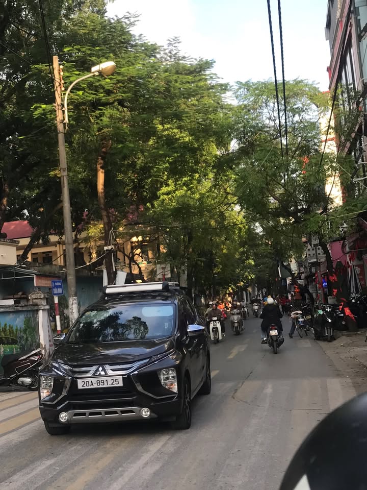 Đất Phú Thượng 37m² giá 5 tỷ - Ô tô 7 chỗ đỗ cửa, đầu tư sinh lời!