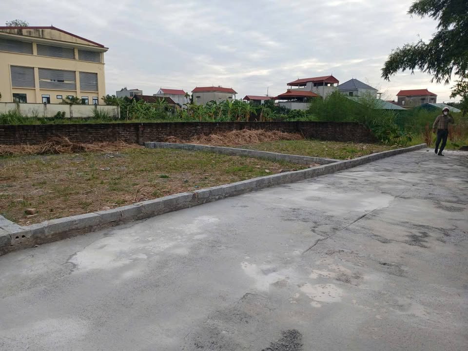 Đất nền Bột Xuyên 80m² giá chỉ 806 triệu - Tiềm năng đầu tư cao!