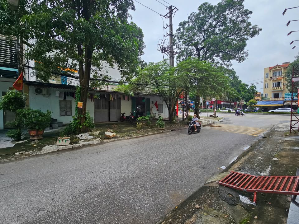 Cho thuê mặt bằng kinh doanh tại Trần Xuân Soạn 70m² giá 8 triệu - Vị trí đắc địa, sẵn sàng hoạt động!