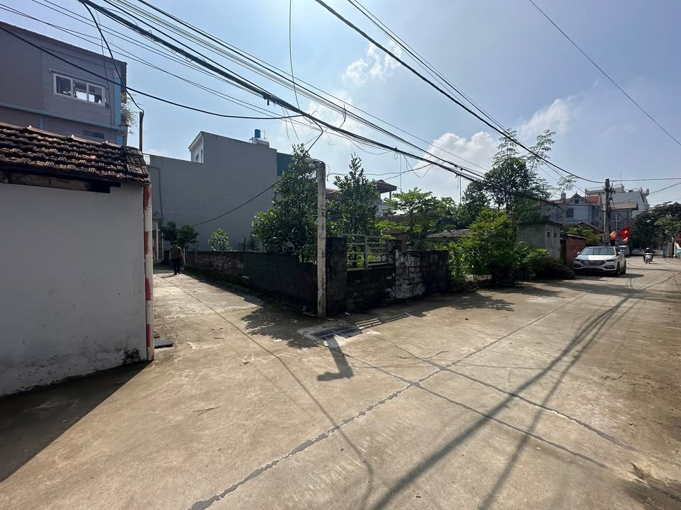 Đất Lô Góc 100m² Ngõ 34 Lạc Trị, Thị Trấn Phúc Thọ - Tiềm Năng Tăng Giá Cao!