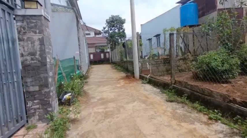 Nhà cấp 4 B'lao Bảo Lộc 187m² giá 3.4 tỷ - Sổ đỏ chính chủ, vào ở ngay!