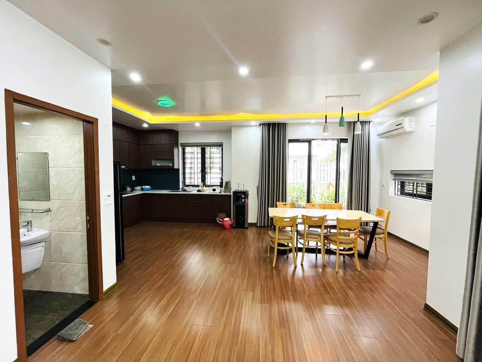 Biệt thự Anh Dũng - Mê Linh 190m² giá 13 tỷ - Thiết kế hiện đại, vị trí đắc địa!