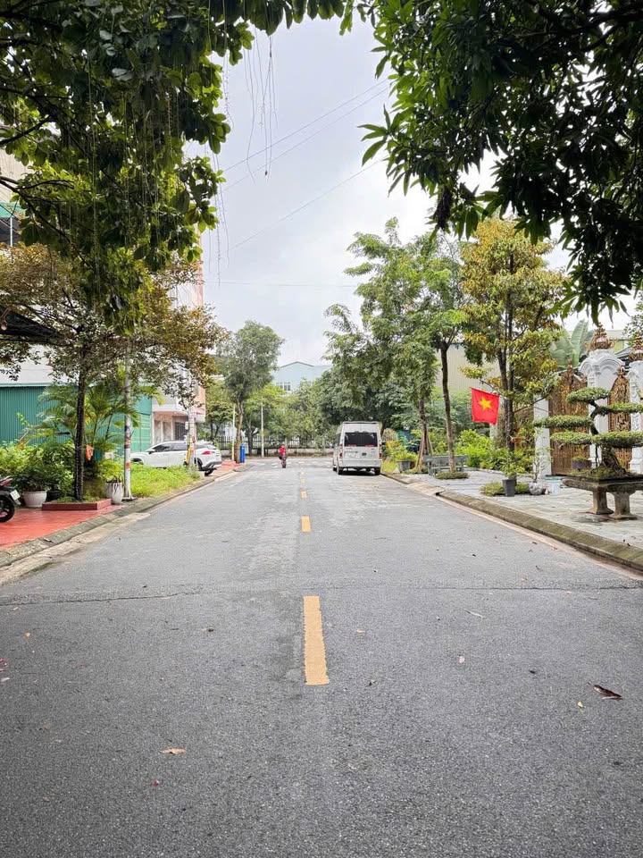 Nhà 2 tầng chính chủ tại Đình Bảng, Từ Sơn - Diện tích 105m² giá 14 tỷ - Vị trí đắc địa!