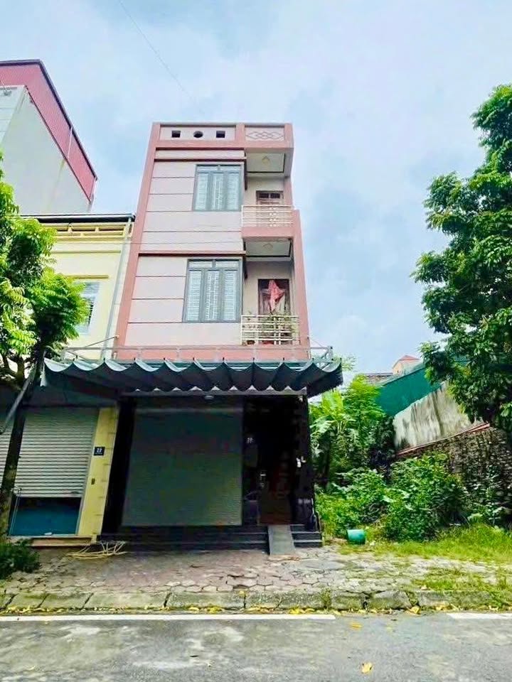 Nhà mặt đường Nguyễn Khuyến, Hưng Yên 102.9m² - Thiết kế hiện đại, sẵn ở ngay!