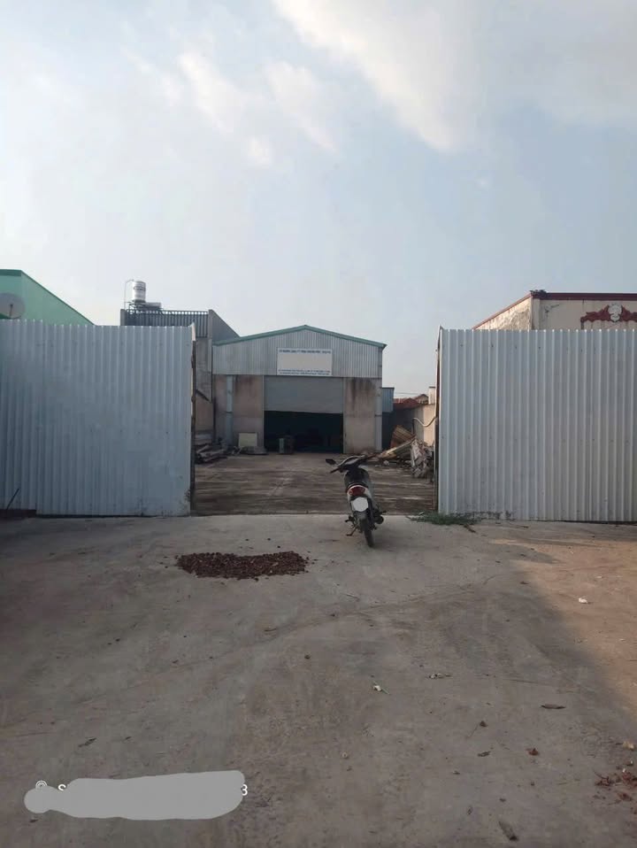 Bán xưởng Bình Chánh 550m² giá 12.8 tỷ - Đầu tư sinh lời ngay!