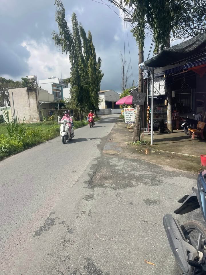 Đất thổ cư Củ Chi 110m² giá 2.3 tỷ - Sổ đỏ chính chủ, đầu tư sinh lời!