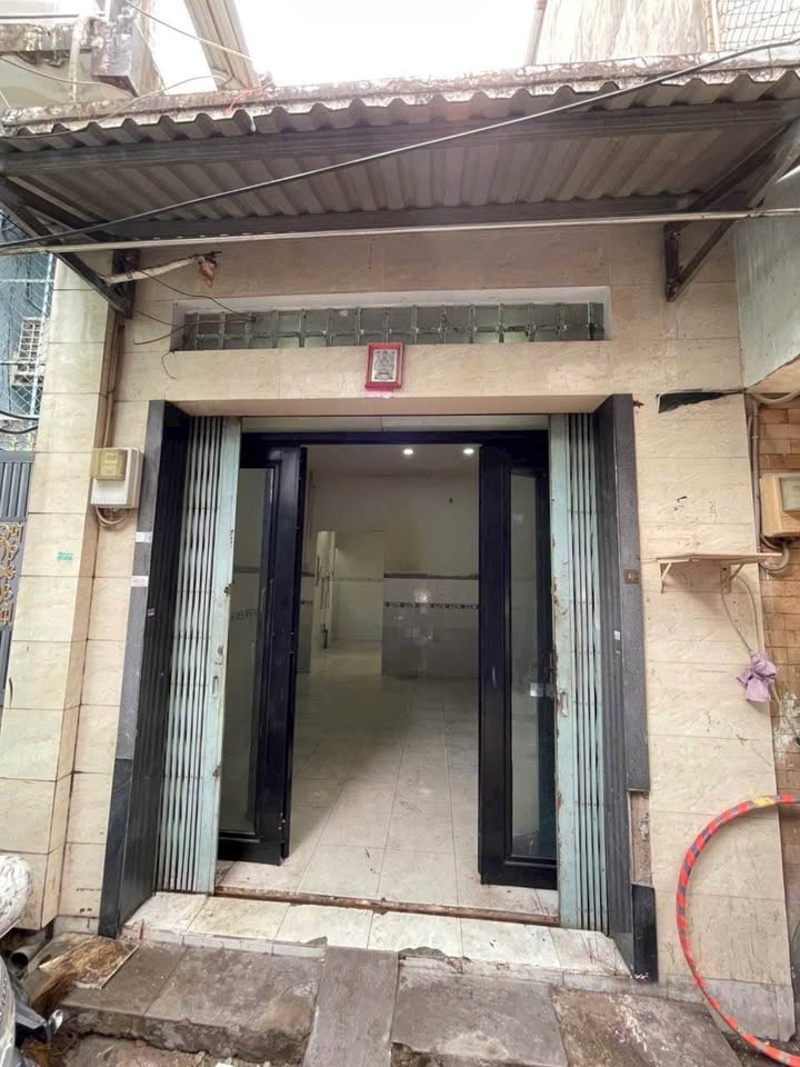 Nhà bán Hẻm 242 Đường Bà Hom, Quận 6, 56m² giá 4.68 tỷ - Hẻm sạch sẽ, gần mặt tiền!