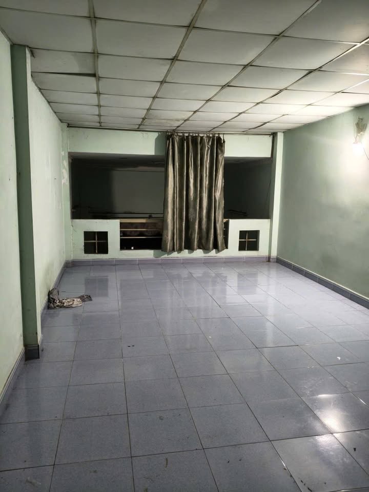 Nhà cho thuê hẻm Liên khu 5-6, Bình Tân 64m² giá 5.5 triệu - Thích hợp cho gia đình nhỏ!