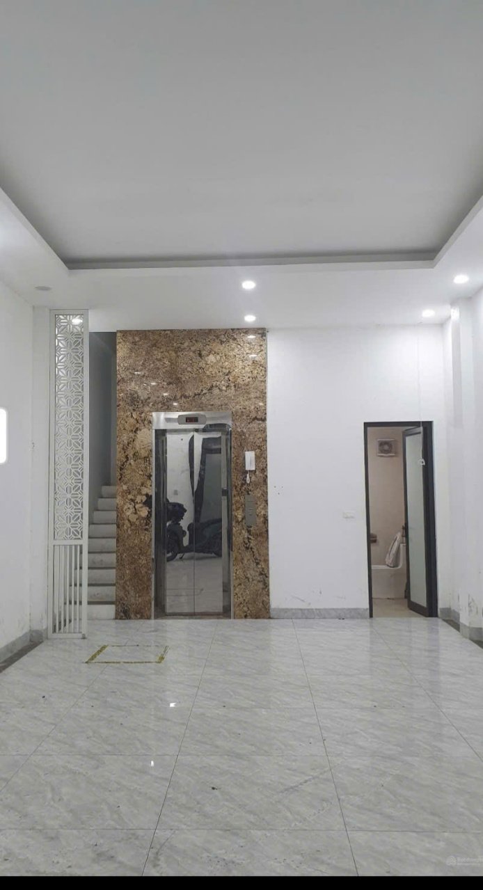 Cho thuê FrontHouse 50m² tại Tây Kết, Hai Bà Trưng - Giá chỉ 32 triệu/tháng!