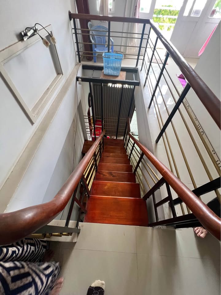 Nhà lầu nội bộ Lê Duẩn Phan Thiết 85m² giá 3.6 tỷ - Sổ hồng chính chủ!