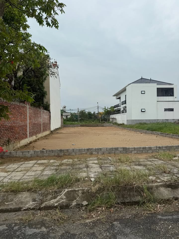 Bán lô đất 270m² đường Cao Huy Tuân, Vinh - Kinh doanh lý tưởng, giá thỏa thuận!