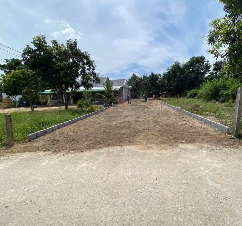 Đất thổ cư Cam Hiệp Bắc 278,3m² giá chỉ 1 tỷ - Cơ hội đầu tư hấp dẫn!