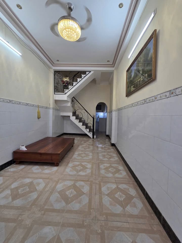 Nhà 3 tầng hẻm Vân Đồn, Phước Hòa, Nha Trang 37.9m² giá 3.95 tỷ - Chính chủ bán gấp!