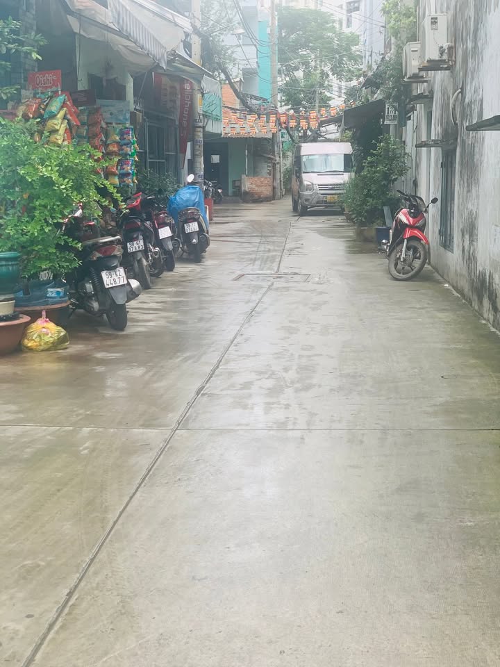 Nhà 4 tầng hẻm 6m Tân Hòa Đông, Phú Lâm, 45.3m² giá 5.6 tỷ - Đầu tư sinh lời ngay!