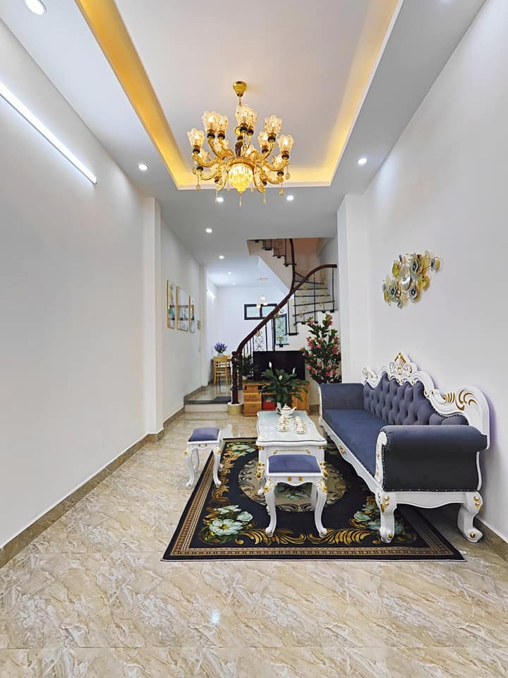 Nhà phố Phố Huế, quận Hai Bà Trưng, 40m² giá 5.28 tỷ - Đẹp lung linh, chính chủ!