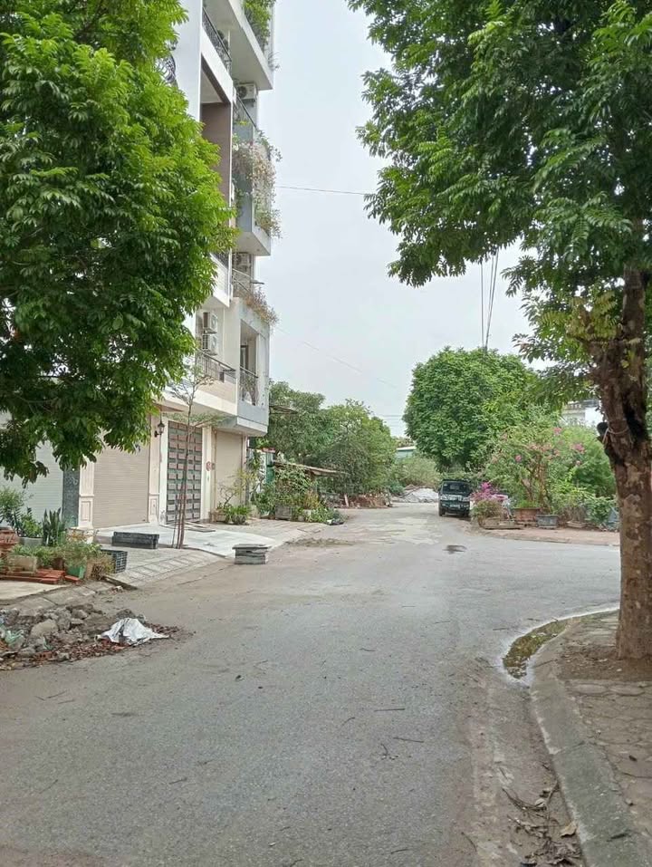 Đất dịch vụ Vạn Phúc Hà Đông 50m² giá 6.8 tỷ - Đầu tư sinh lời ngay!