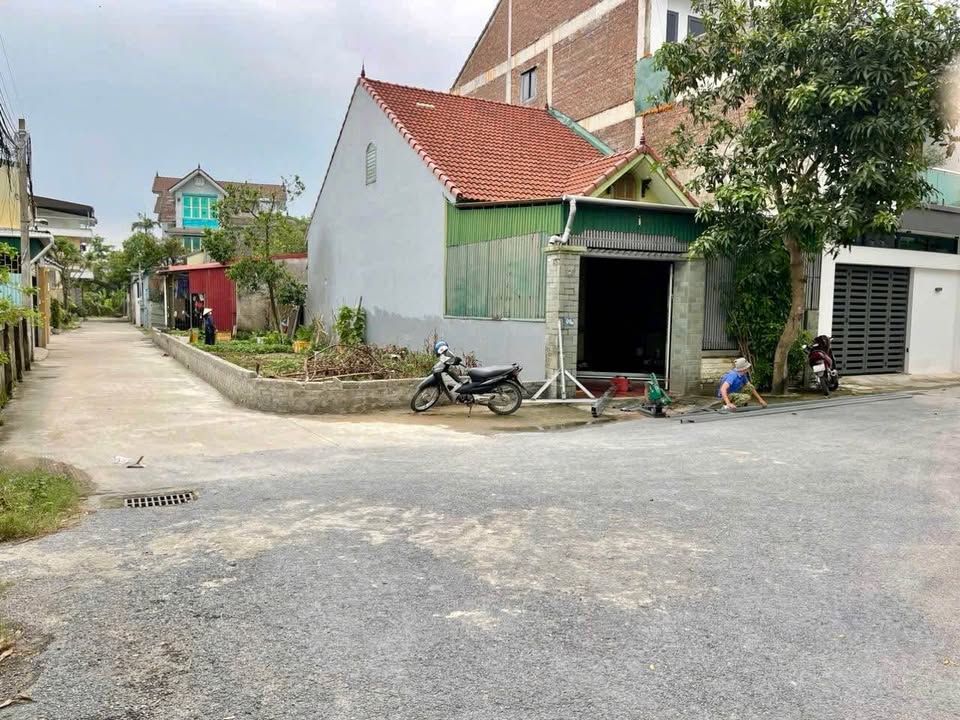 Đất lô góc 125m² tại Hoàng Phan Thái, Nghi Phú - Giá chỉ 4 tỷ!