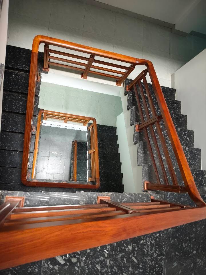 Nhà mặt tiền Phượng Hoàng, Vinh 100m² giá 9.45 tỷ - Đầu tư sinh lời ổn định!