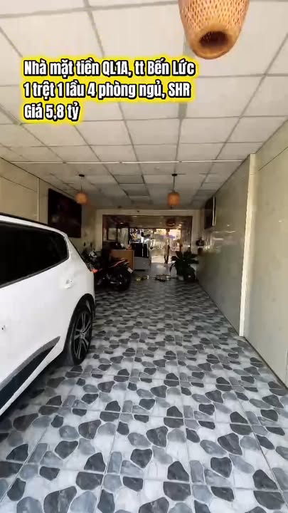 Nhà mặt tiền Quốc lộ 1A, Bến Lức, 118m² giá 5.8 tỷ - Đầu tư sinh lời ngay!